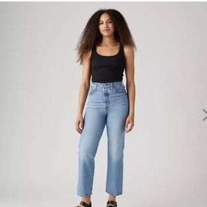 Levi’s Ribcage straight ankle jeans 32